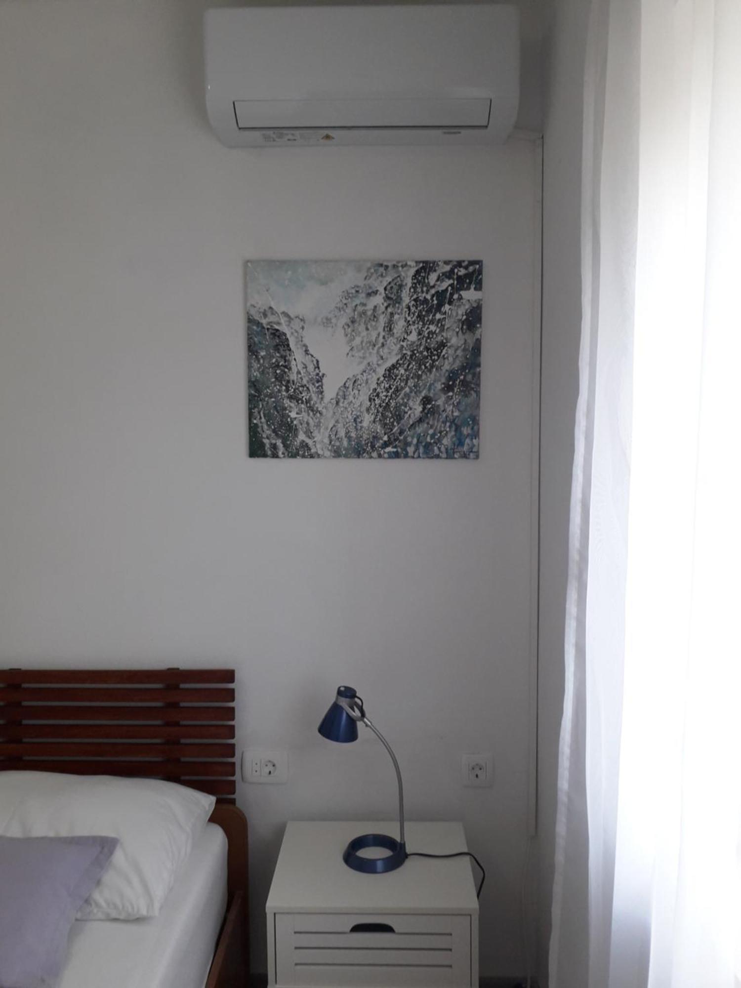Apartments Maslina Лумбарда Екстериор снимка